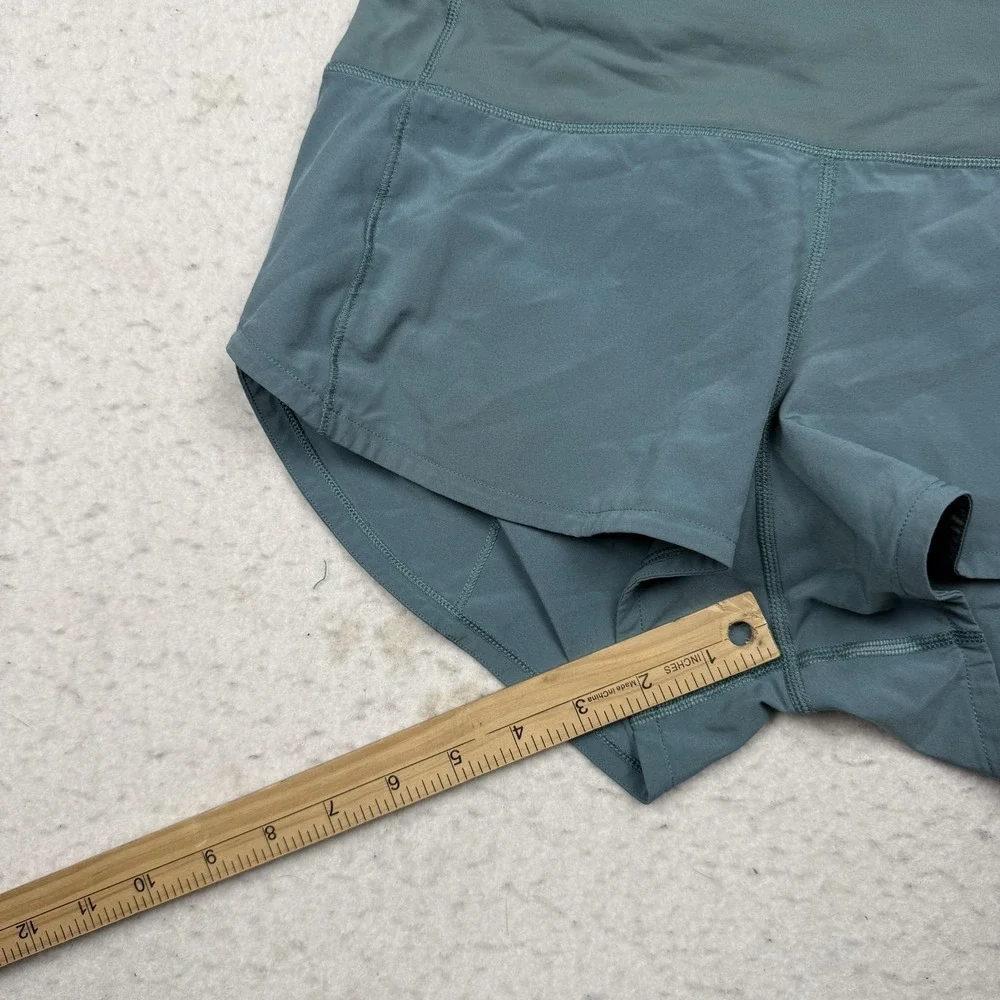 Lululemon Shorts Womens 4 Blue Running Athletic Lined 2.5 Inseam Zip Pocket